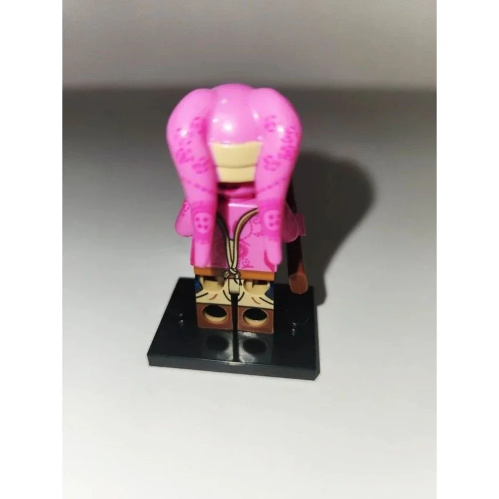 Custom Star Wars LEGO Minifigure - Suu Lawquane (Pink Twi'lek Clone Wars)